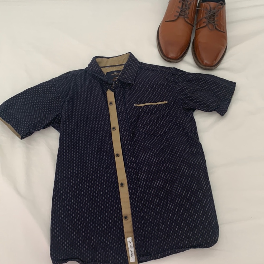 Boys size 8 button up shirt
